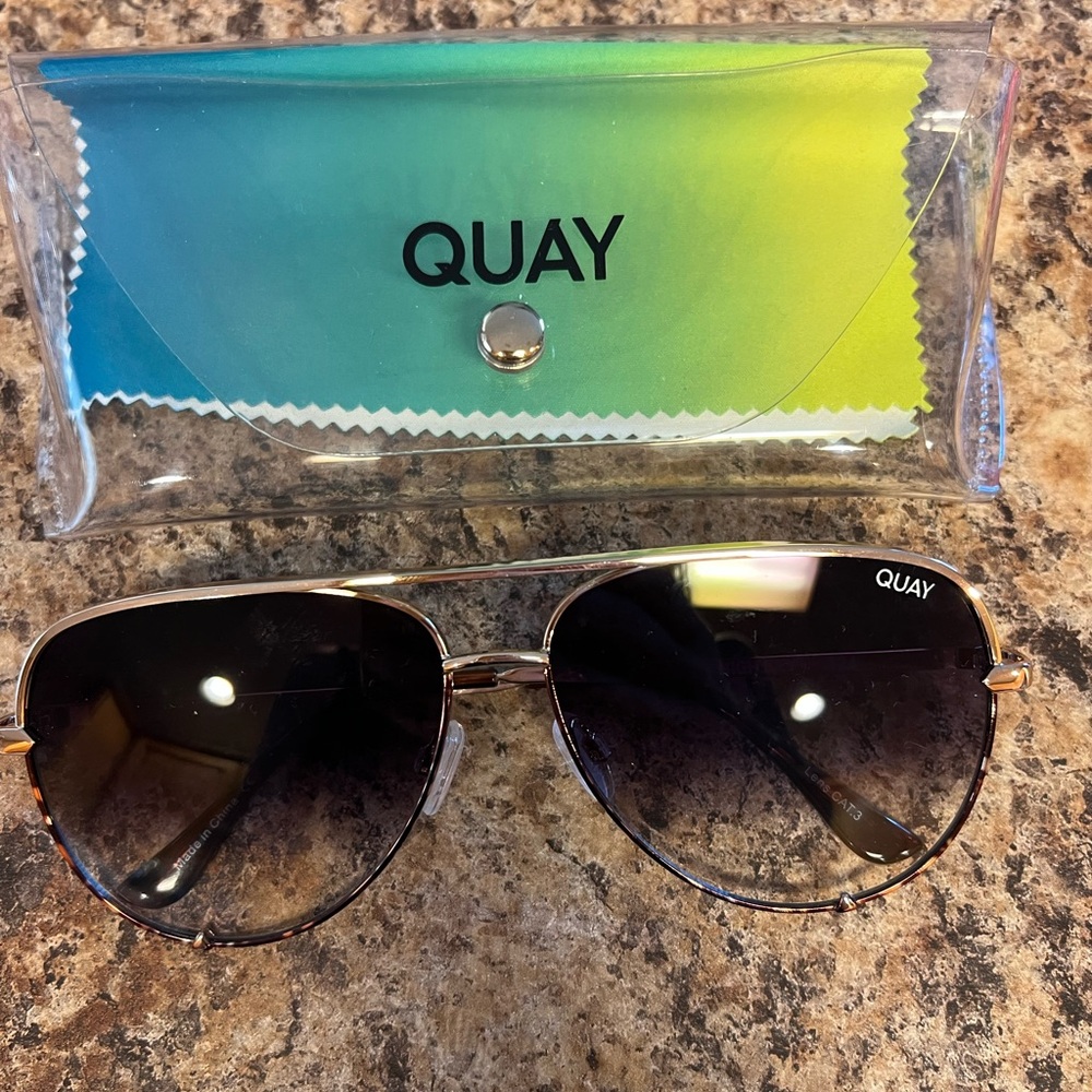 Quay Aviator Sunglasses with Case